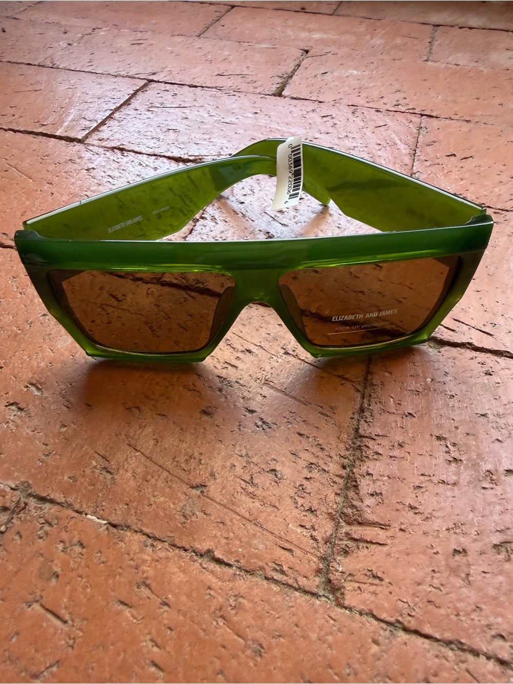 NWT Elizabeth and James Olive Green Sunglasses